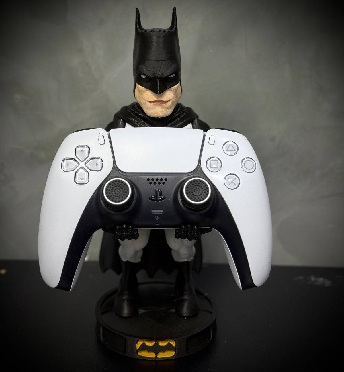 Suporte Premium Para Controle de Playstation e Xbox Batman de luxo pintado a mão Pronta Entrega com chaveiro de brinde