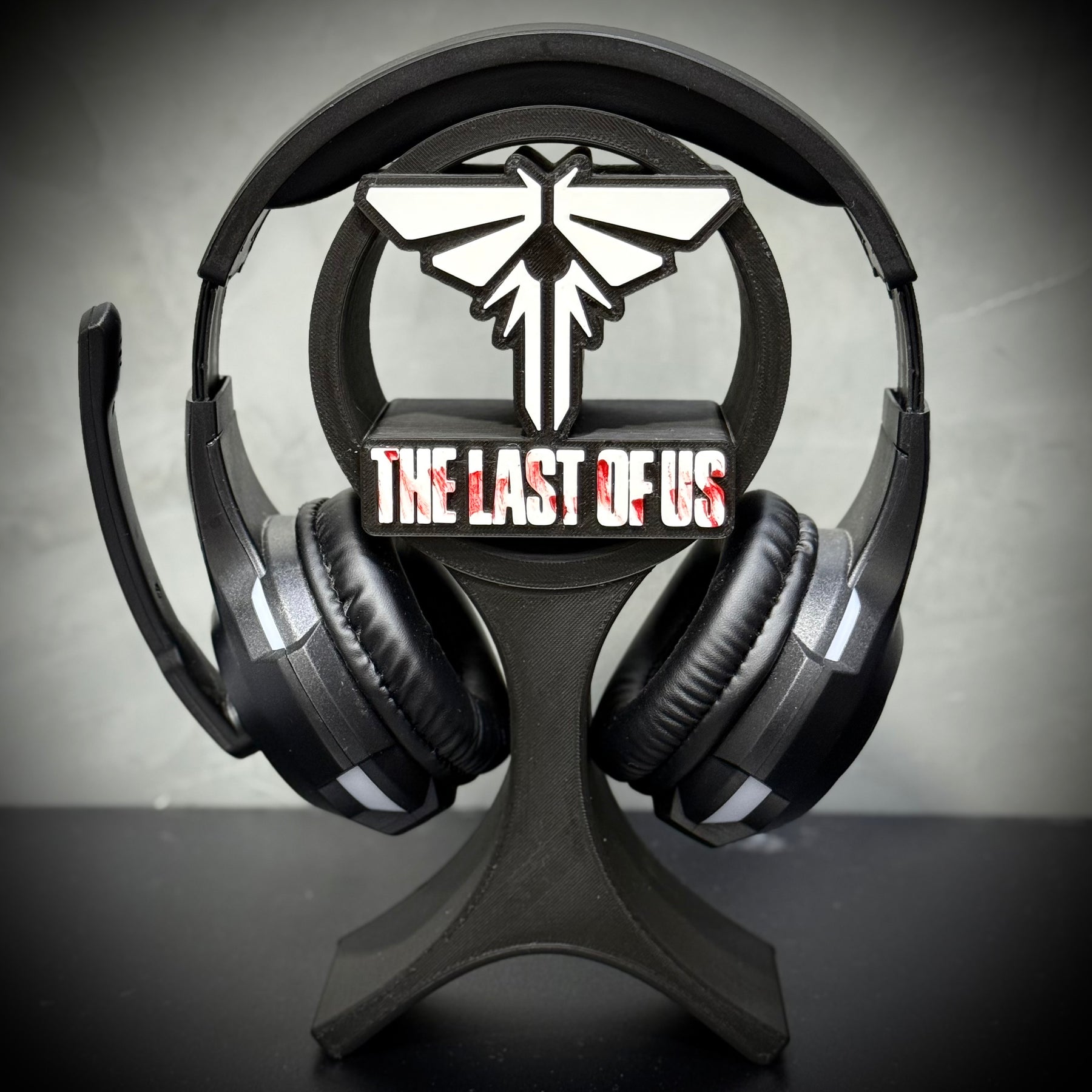 Suporte Premium Para Headset Fone Gamer The Last of Us de Luxo de luxo pintado a mão +CHAVEIRO DE BRINDE Pronta Entrega