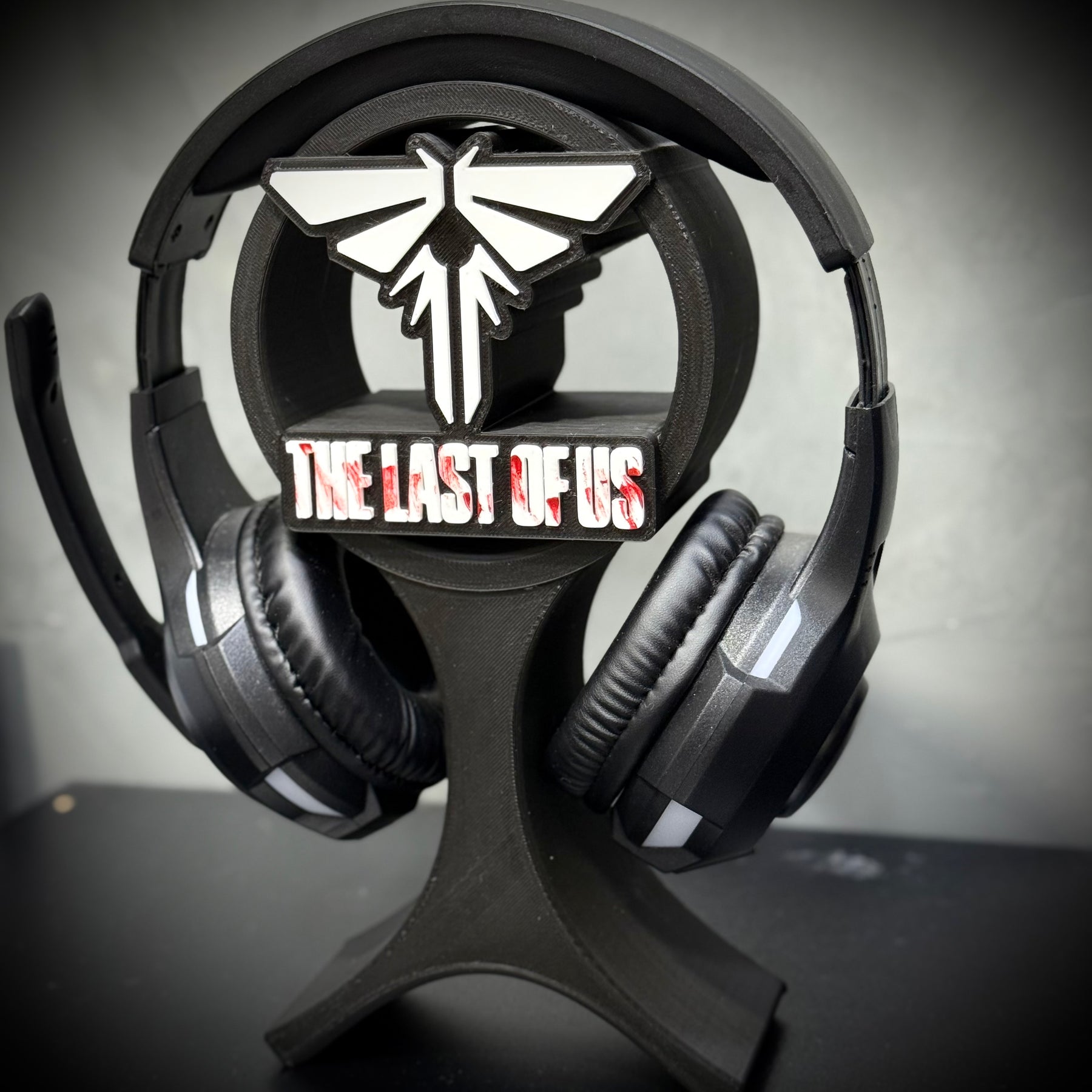 Suporte Premium Para Headset Fone Gamer The Last of Us de Luxo de luxo pintado a mão +CHAVEIRO DE BRINDE Pronta Entrega
