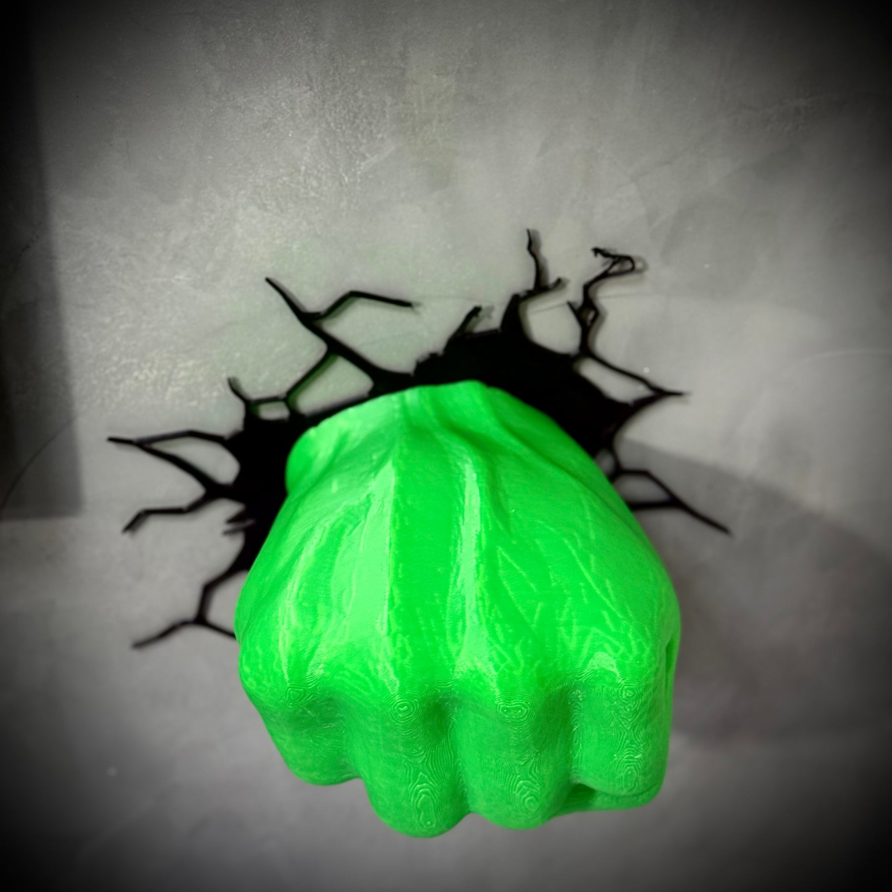 Quadro 3D Punho do Hulk de Luxo pintado a mão +CHAVEIRO DE BRINDE Pronta Entrega