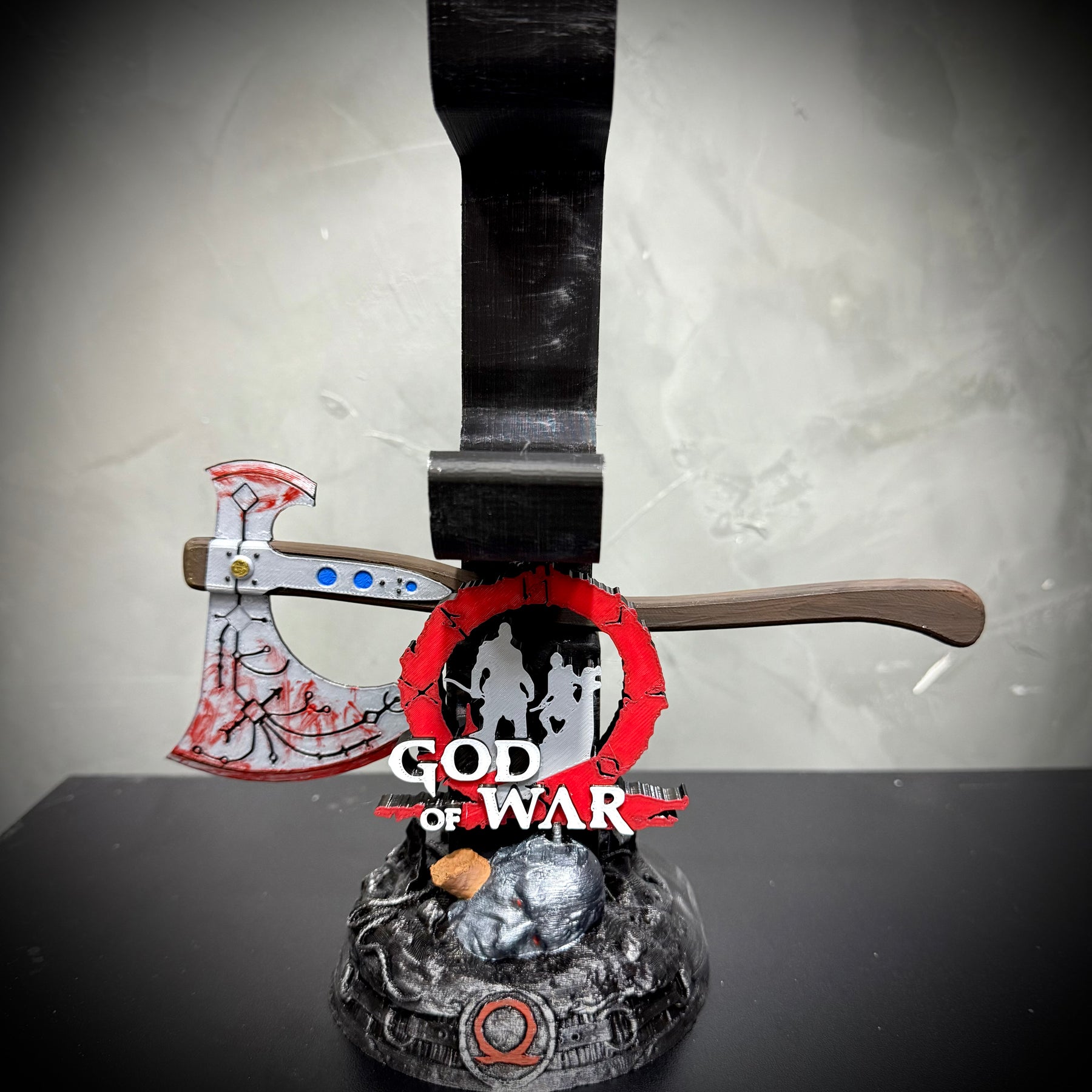 Suporte Premium Duplo Para Controle Ps5/ Ps4 e Xbox God of War de luxo pintado a mão + CHAVEIRO DE BRINDE Pronta Entrega