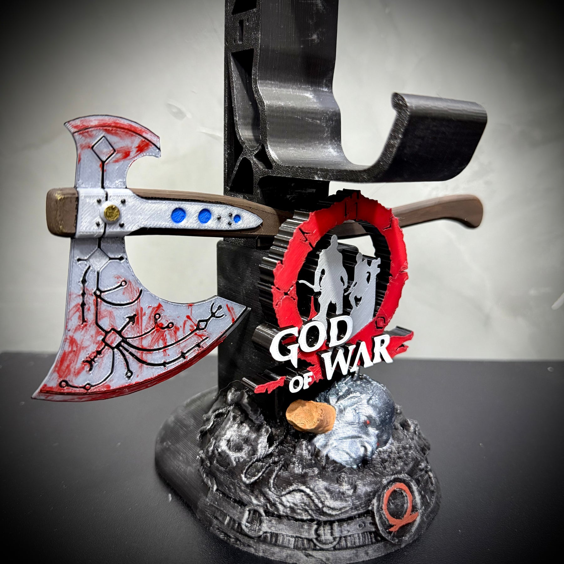 Suporte Premium Duplo Para Controle Ps5/ Ps4 e Xbox God of War de luxo pintado a mão + CHAVEIRO DE BRINDE Pronta Entrega