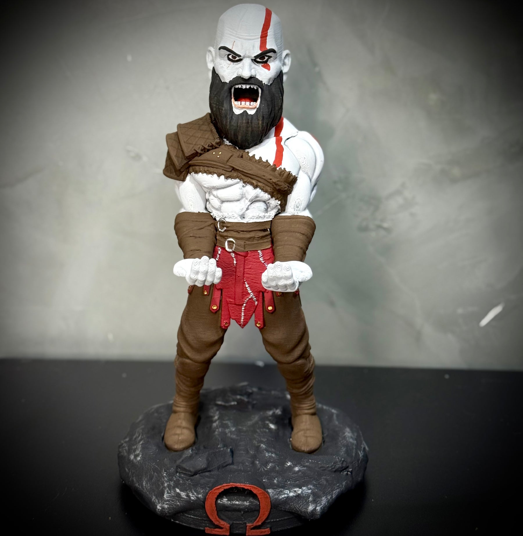 Suporte Premium Para Controle de Playstation e Xbox Kratos de luxo pintado a mão Pronta Entrega com chaveiro de brinde
