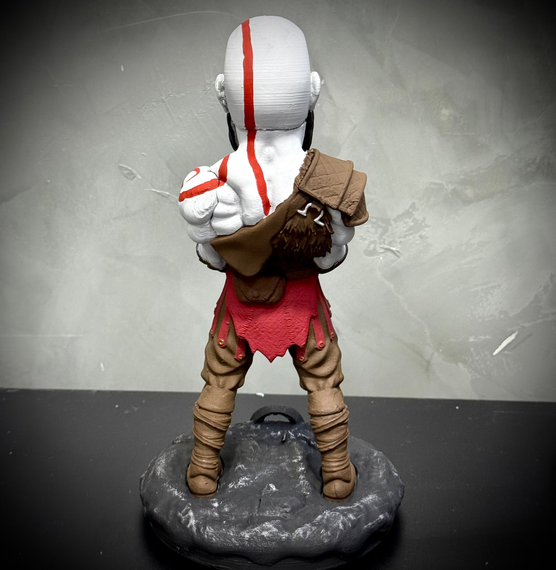 Suporte Premium Para Controle de Playstation e Xbox Kratos de luxo pintado a mão Pronta Entrega com chaveiro de brinde