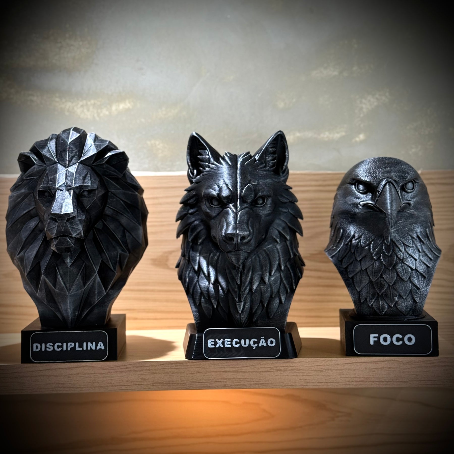 Kit 3 Bustos Premium Decorativos Leão Disciplina, Lobo Execução, Aguia Foco, de Luxo pintados a mão, Pronta entrega