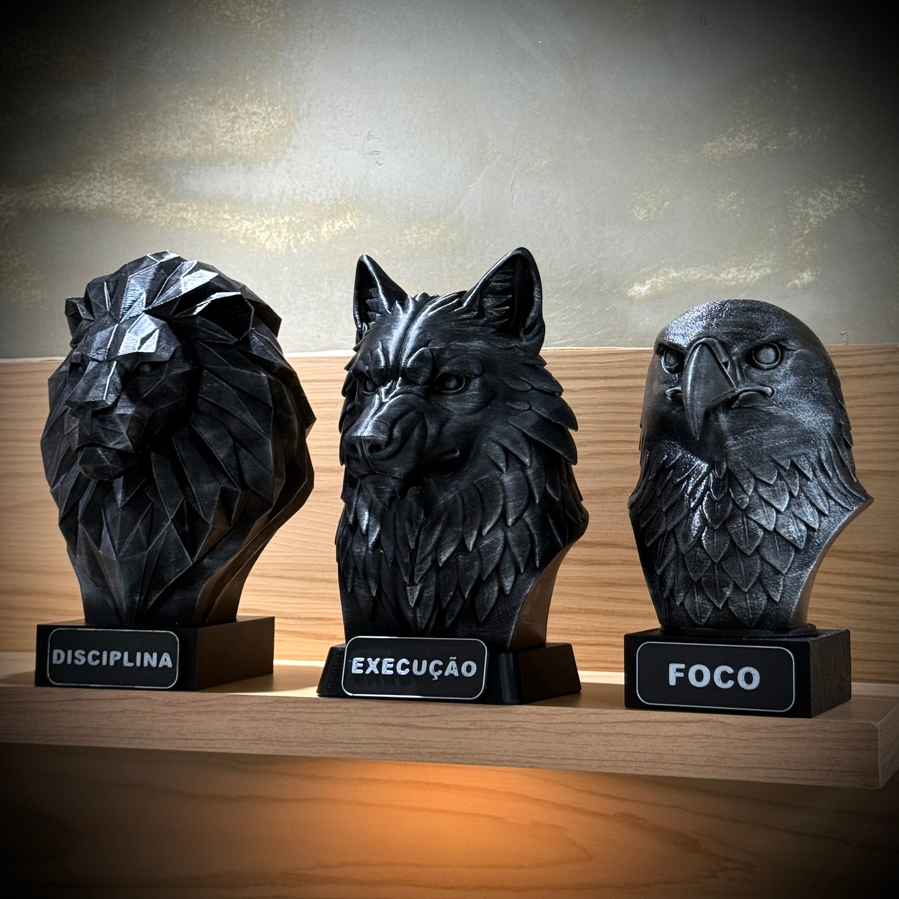 Kit 3 Bustos Premium Decorativos Leão Disciplina, Lobo Execução, Aguia Foco, de Luxo pintados a mão, Pronta entrega