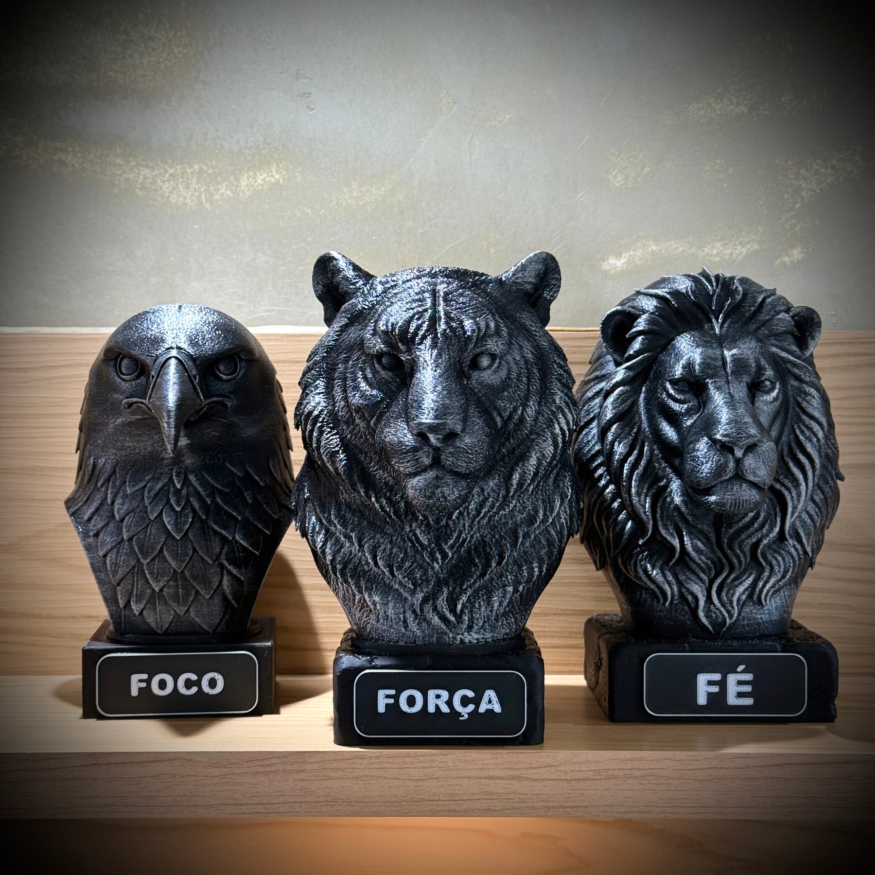 Kit 3 Bustos Premium Decorativos Aguia Foco, Tigre Força, Leão Fé, de Luxo pintados a mão, Pronta entrega
