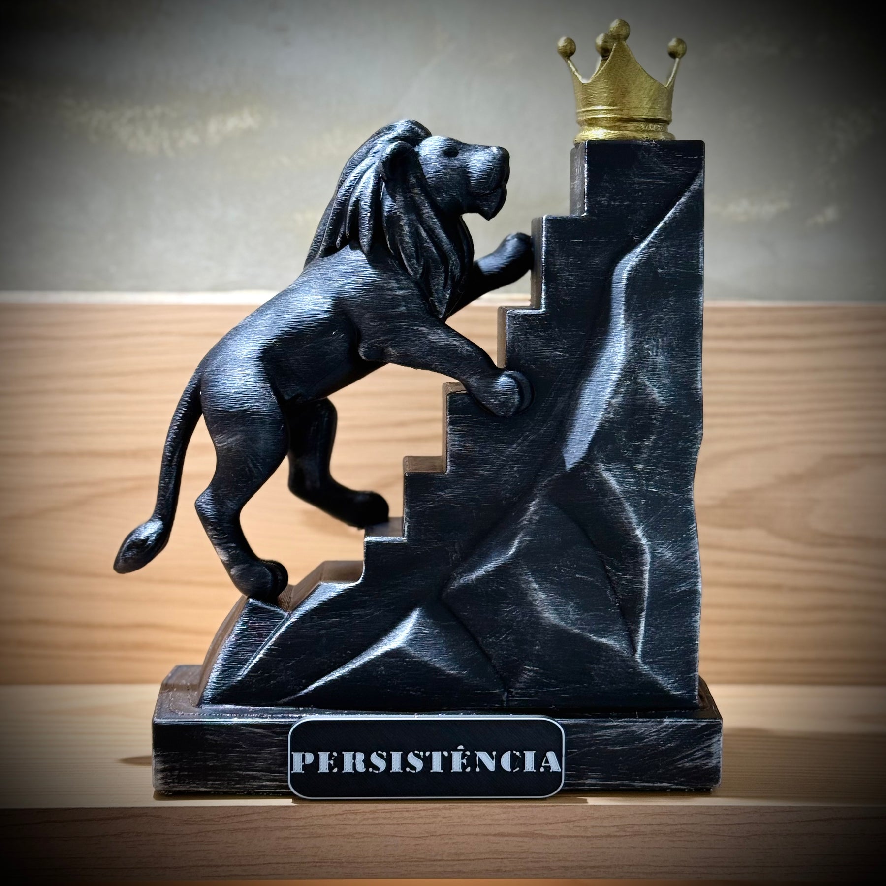 The Persistence Lion – ( Figure Leão da Persistência) Premium Decorativo de Luxo pintado a mão, Pronta entrega