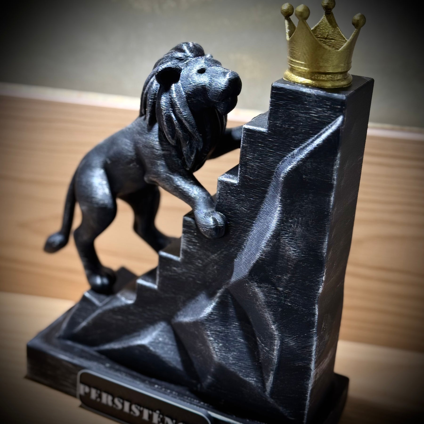 The Persistence Lion – ( Figure Leão da Persistência) Premium Decorativo de Luxo pintado a mão, Pronta entrega
