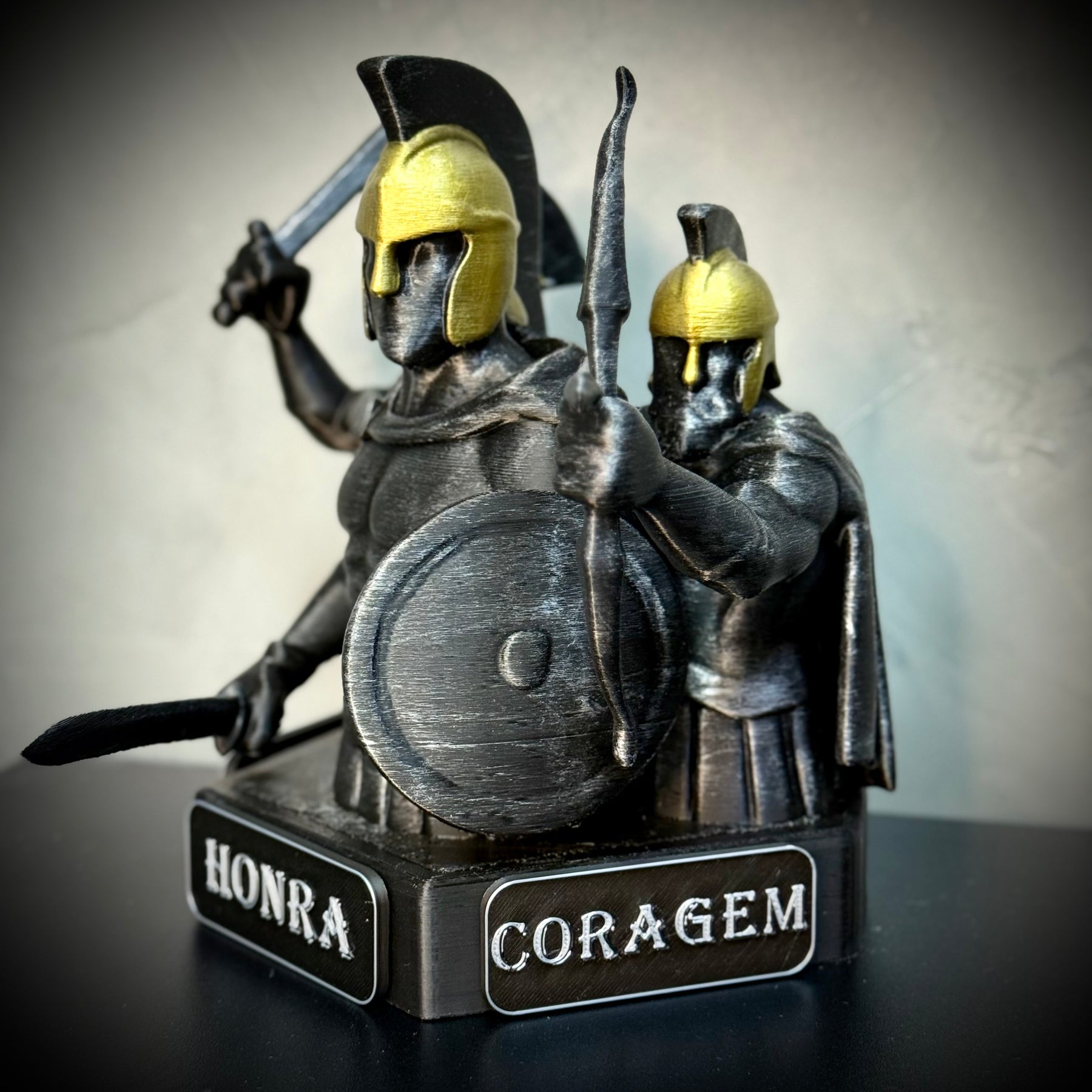 The Spartan Honor – Os Três Espartanos: Força, Honra e Coragem Premium Decorativo de Luxo pintado a mão, Pronta entrega