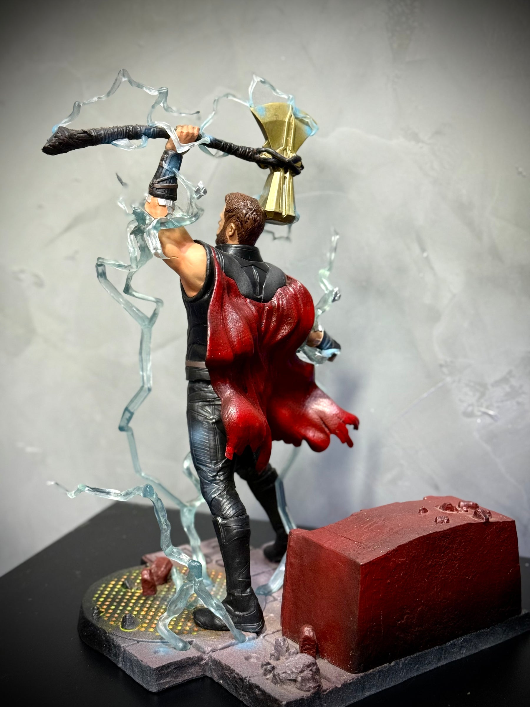 Action Figure Boneco Thor o deus do Trovão ( Vingadores Guerra infinita ) Grande de luxo pintado a mão Pronta Entrega Peça única