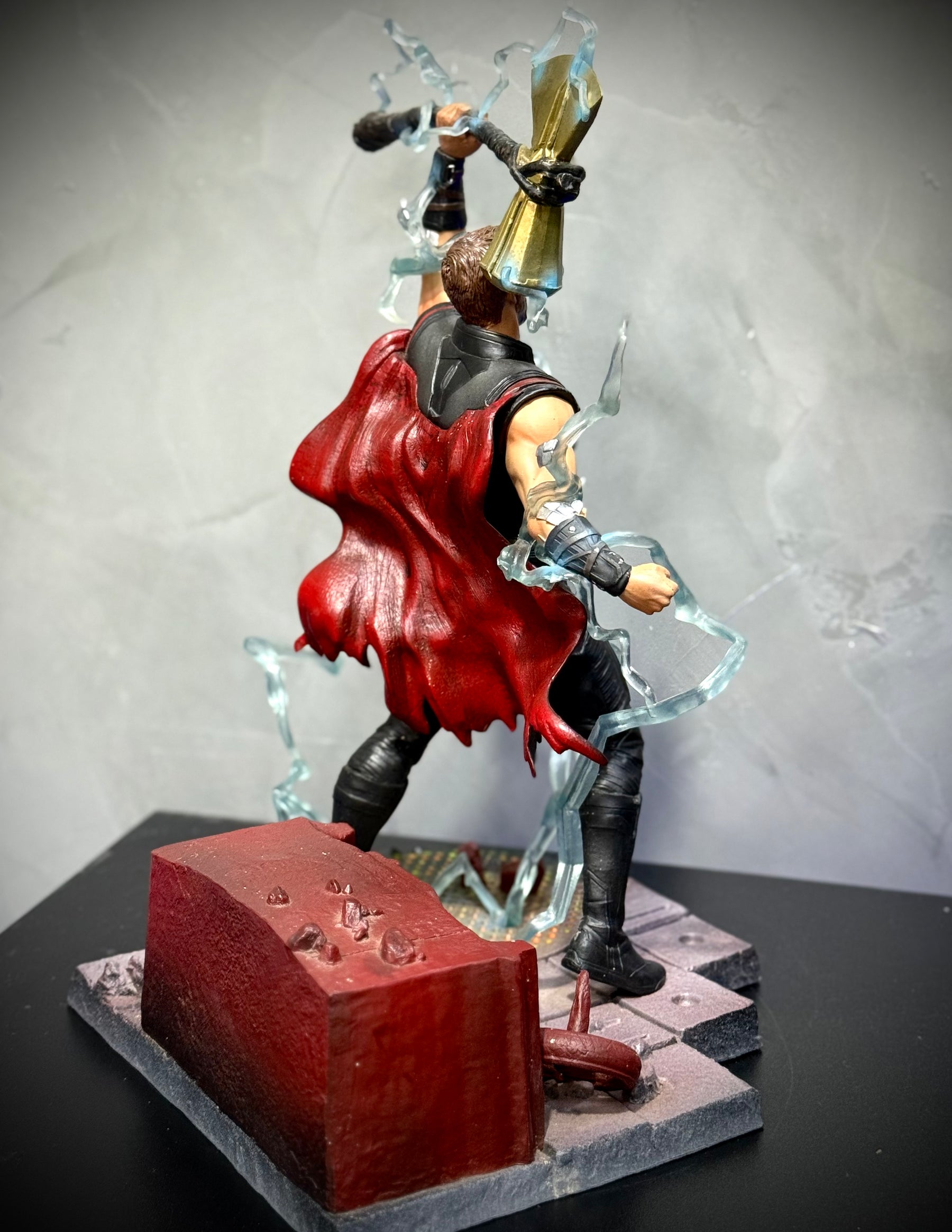 Action Figure Boneco Thor o deus do Trovão ( Vingadores Guerra infinita ) Grande de luxo pintado a mão Pronta Entrega Peça única