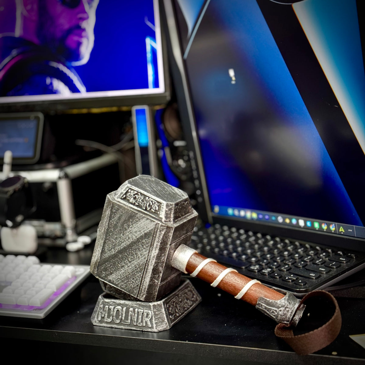 Martelo do Thor Mjolnir Thor Com Base Colecionável Decoração de Luxo Pronta Entrega