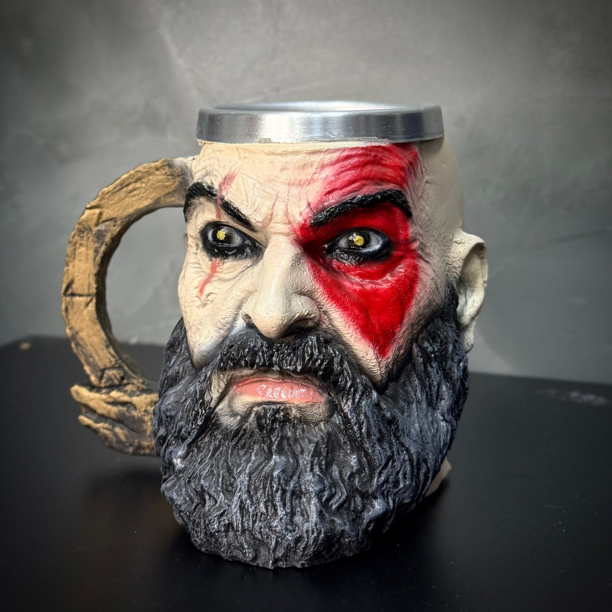 Caneca personalizada Kratos pintada a mão de Luxo Pronta entrega