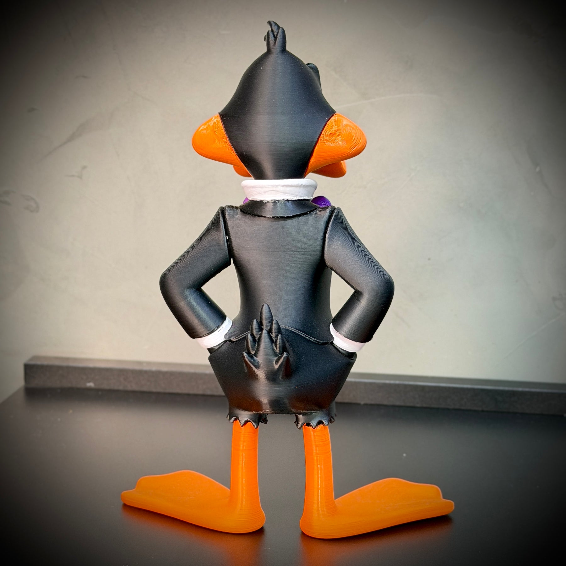 O Patolino Smoking – ( Figure decorativa estilo Cartoon) Premium de Luxo a mão, Pronta entrega