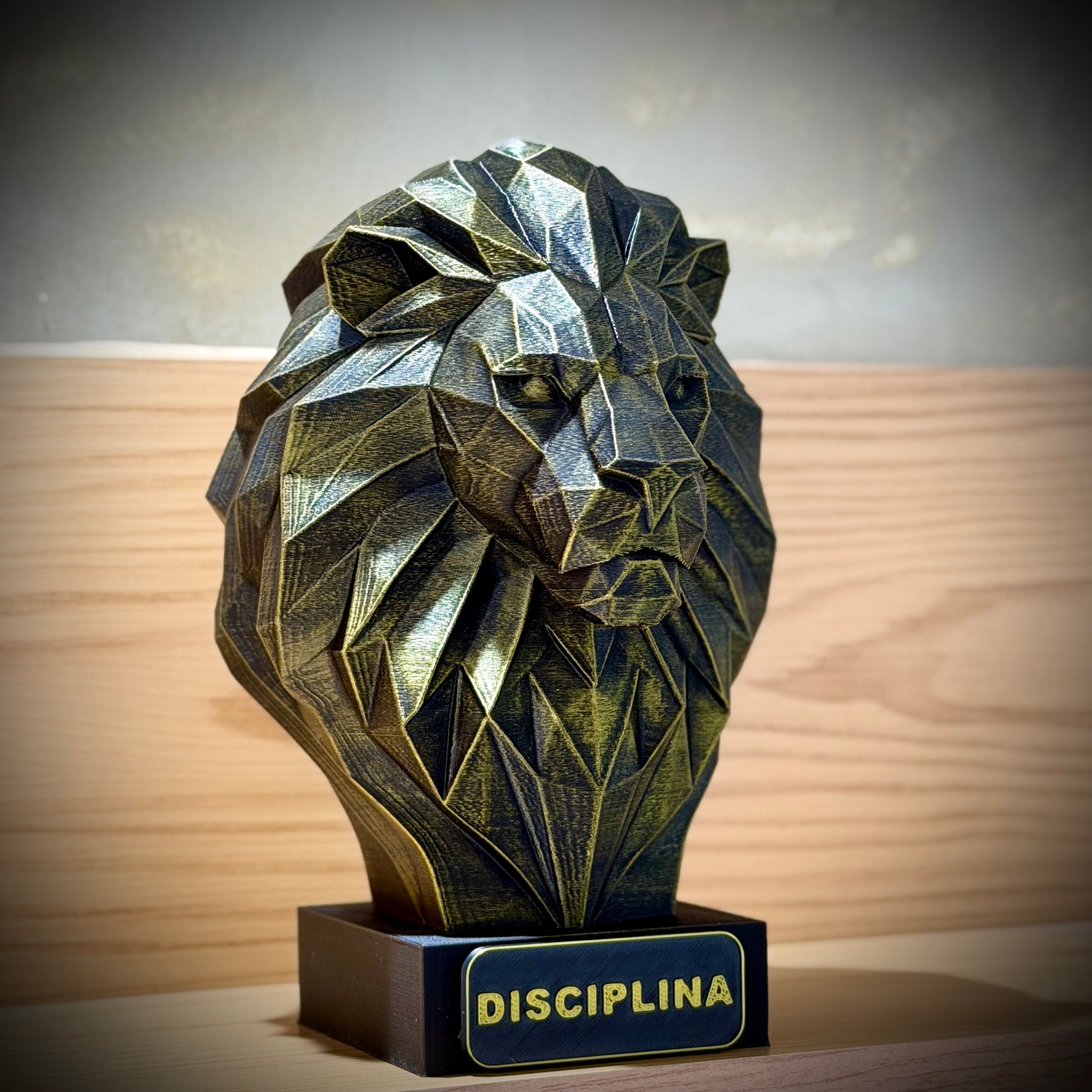 Kit 3 Bustos Premium Decorativos Leão Disciplina, Lobo Execução, Aguia Foco, de Luxo pintados a mão, Pronta entrega