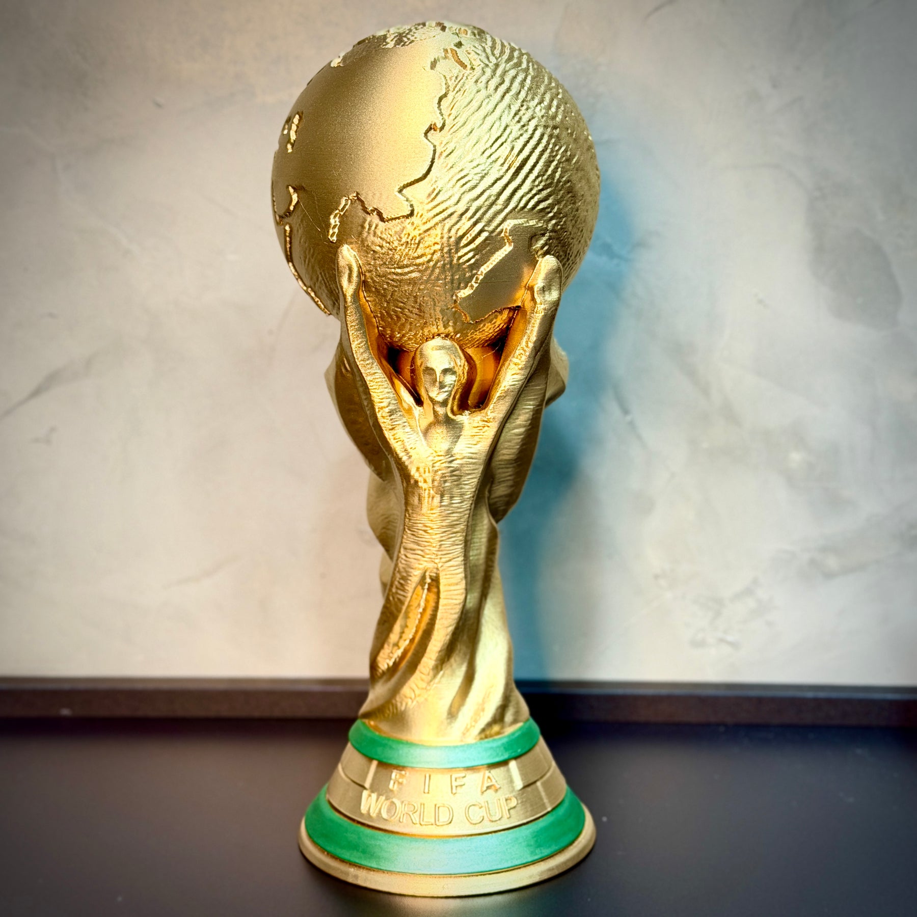 The Hexa Legacy – (Taça da Copa Tamanho Real ) Obra de Arte Decorativa Premium, pintada à mão Pronta entrega