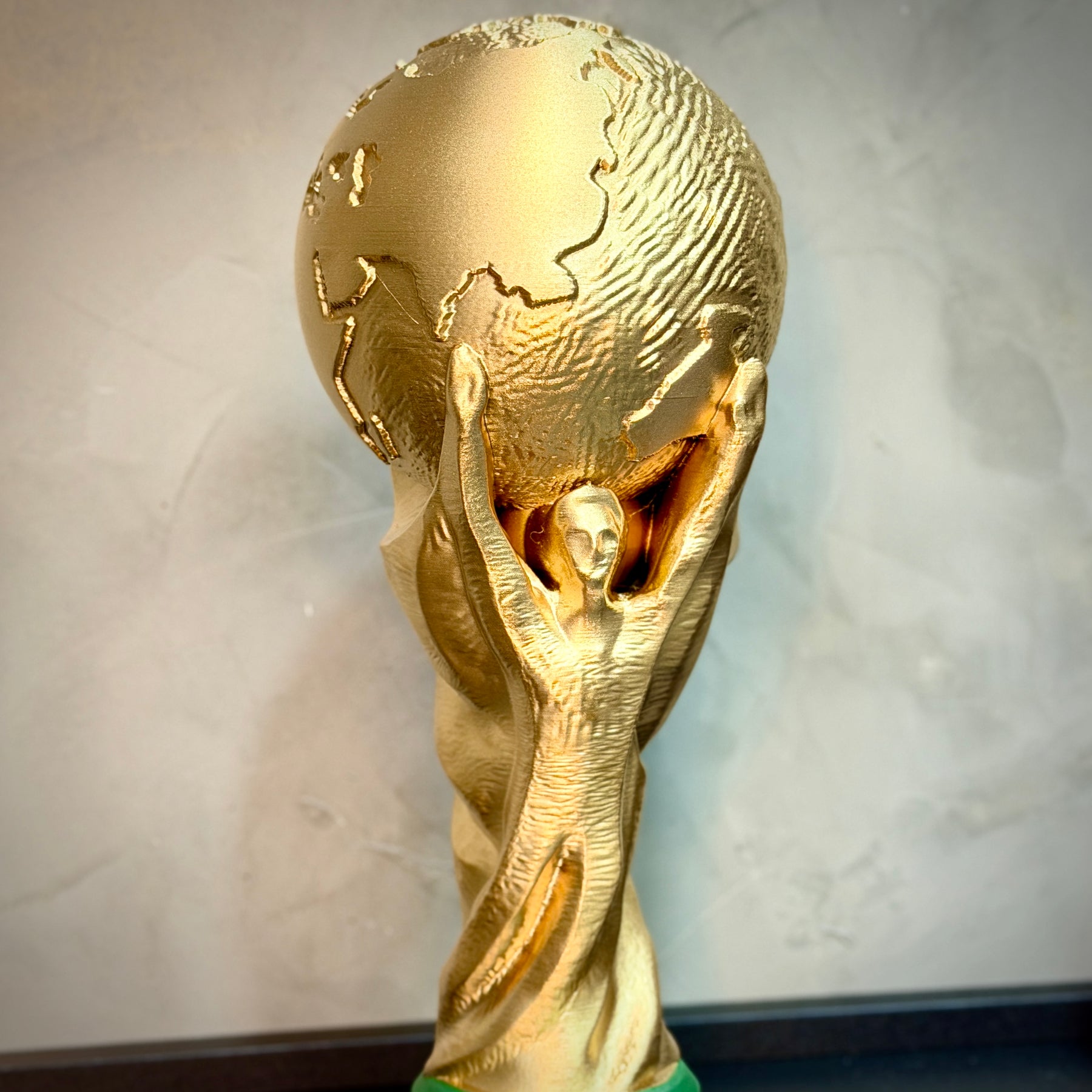 The Hexa Legacy – (Taça da Copa Tamanho Real ) Obra de Arte Decorativa Premium, pintada à mão Pronta entrega