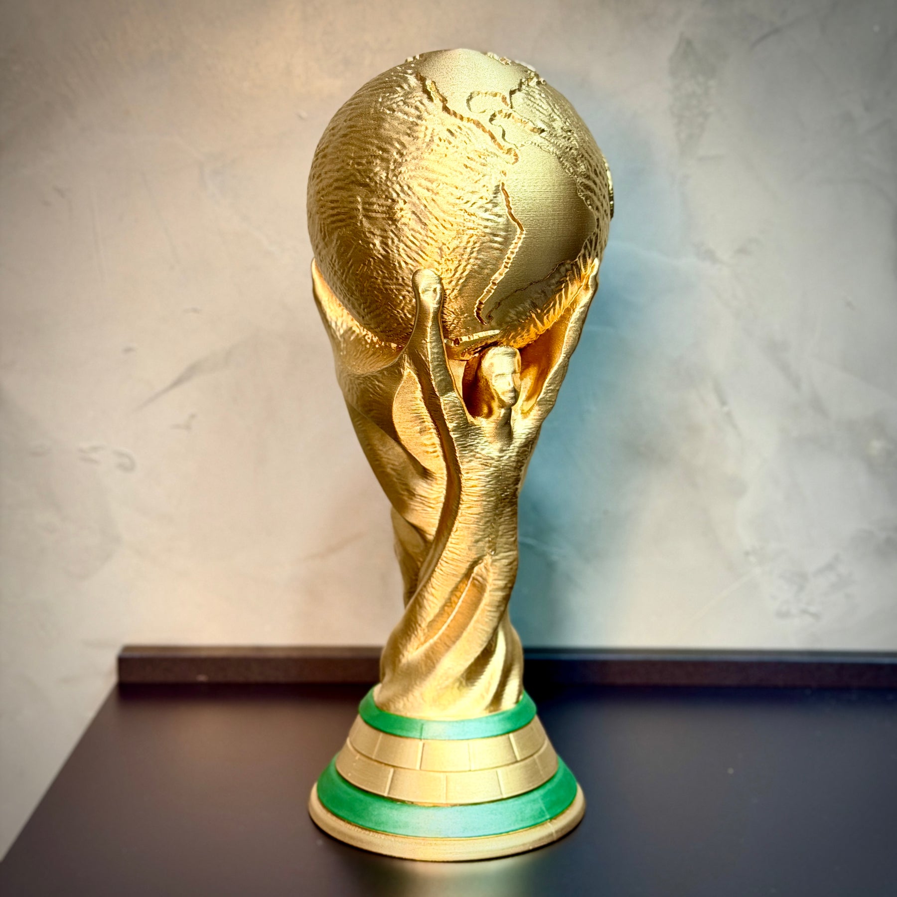 The Hexa Legacy – (Taça da Copa Tamanho Real ) Obra de Arte Decorativa Premium, pintada à mão Pronta entrega