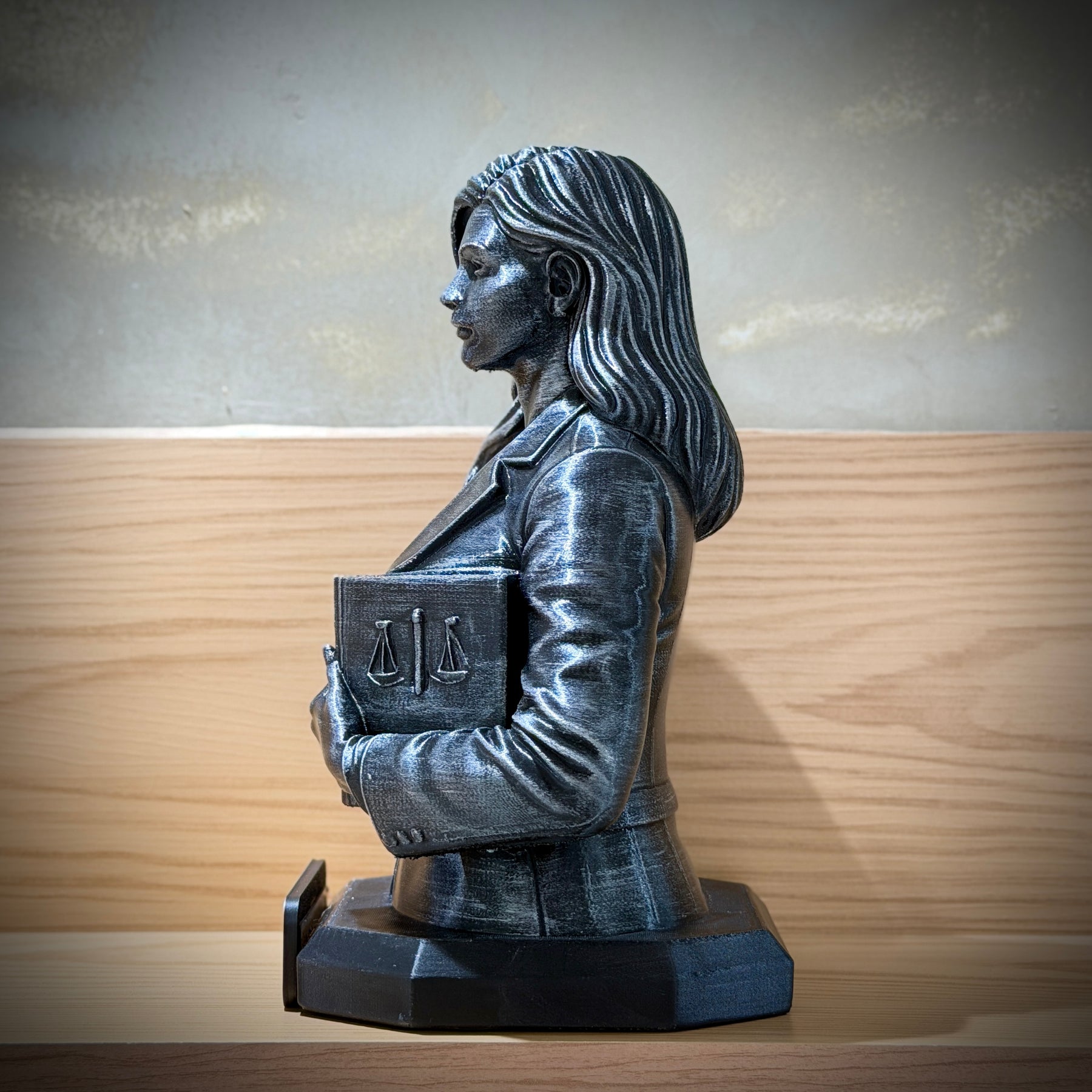 The Lawyer Legacy ( Figure decorativa Profissoes: Advogado (a)  Premium Decorativo  de Luxo pintado a mão, Pronta entrega