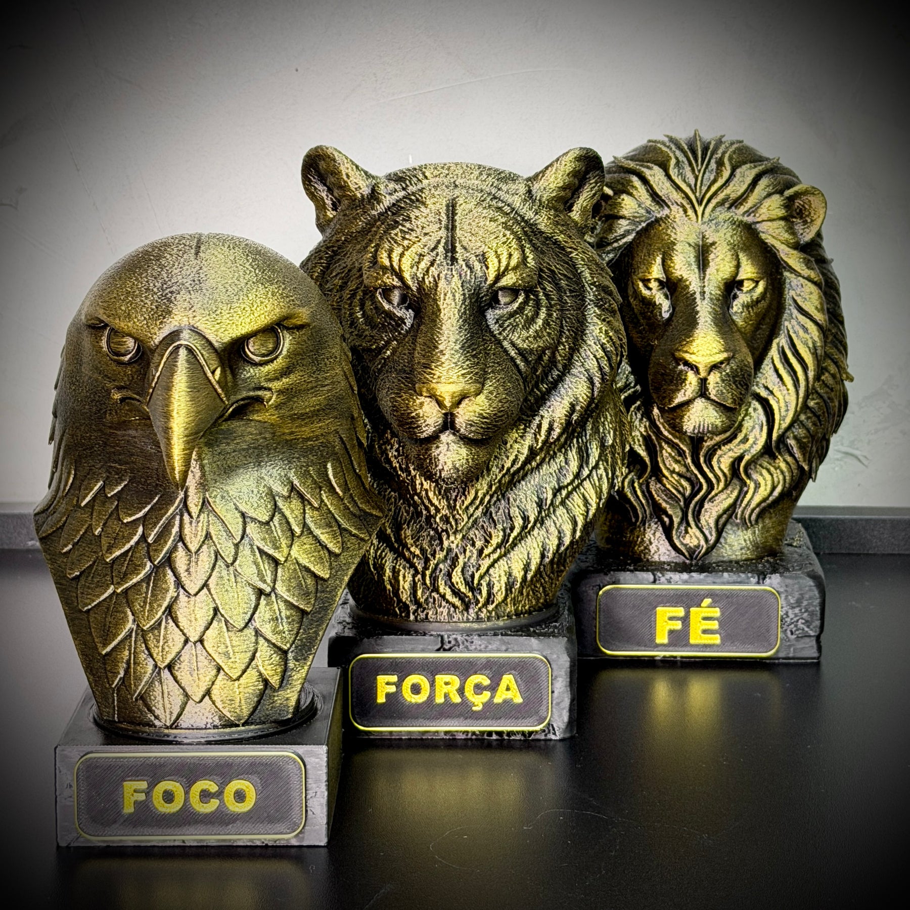 Kit 3 Bustos Premium Decorativos Aguia Foco, Tigre Força, Leão Fé, de Luxo pintados a mão, Pronta entrega