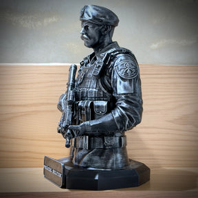 The Military Legacy ( Figure decorativa Profissoes: Policial Militar)  Premium Decorativo  de Luxo pintado a mão, Pronta entrega