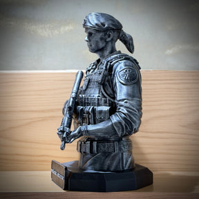 The Military Legacy ( Figure decorativa Profissoes: Policial Militar)  Premium Decorativo  de Luxo pintado a mão, Pronta entrega