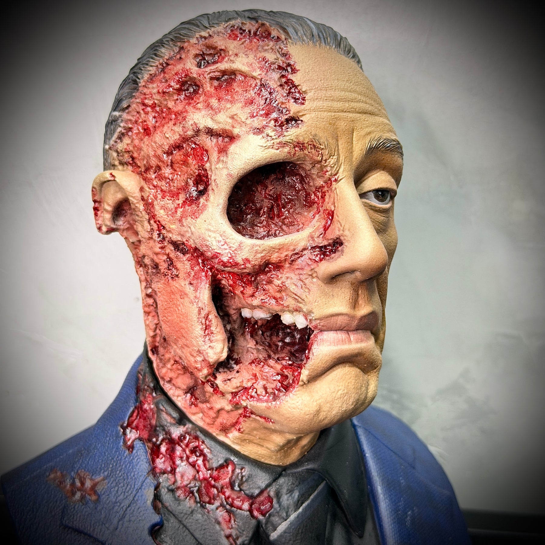Action Figure Busto Gustavo Fring  1/4 (Breaking Bad)  de luxo Resina pintado a mão Híper Realista Pronta Entrega Peça única