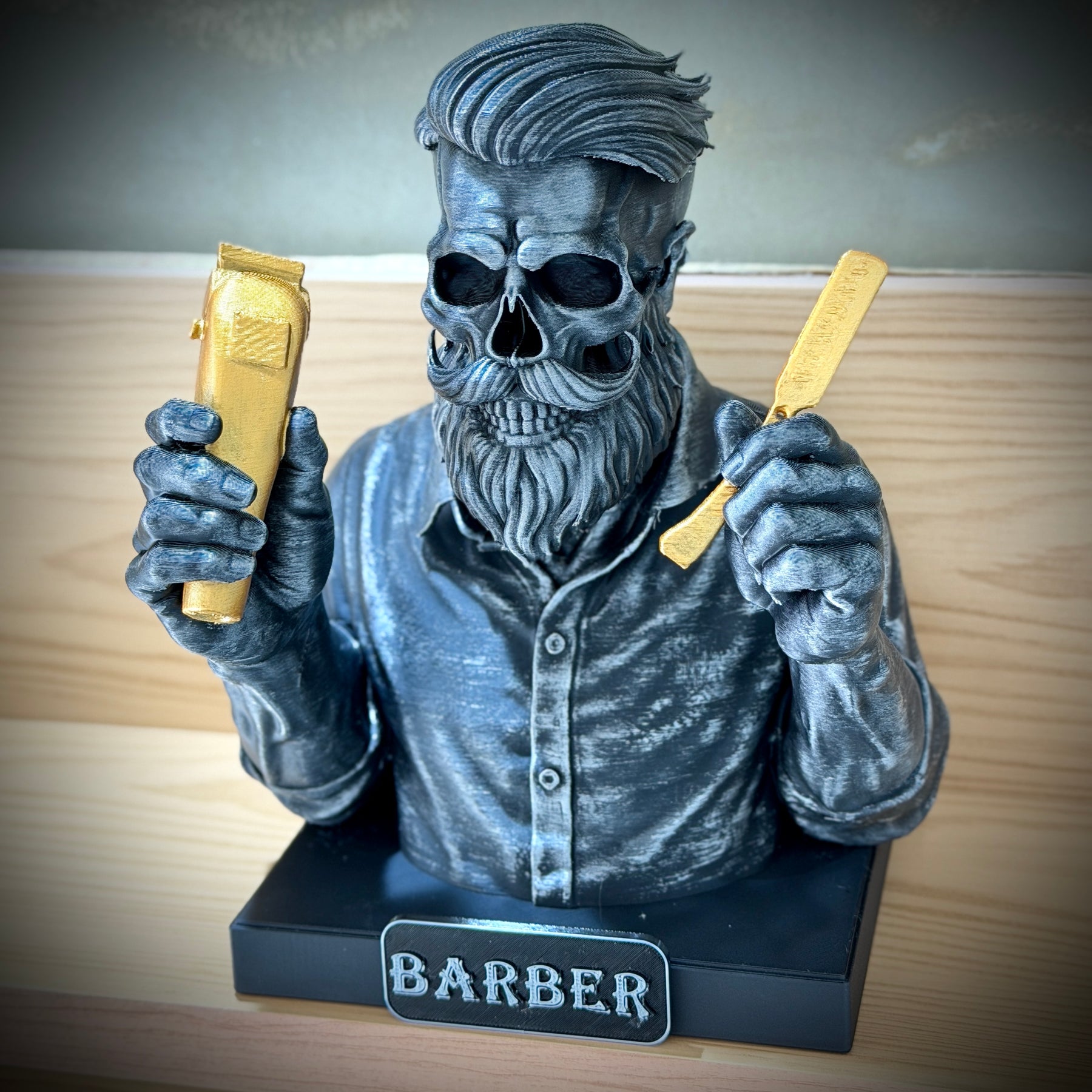 The Barber Skull– ( Figure Barbeiro Caveira) Premium Decorativo  de Luxo pintado a mão, Pronta entrega + Personalização Grátis ORIGINAL