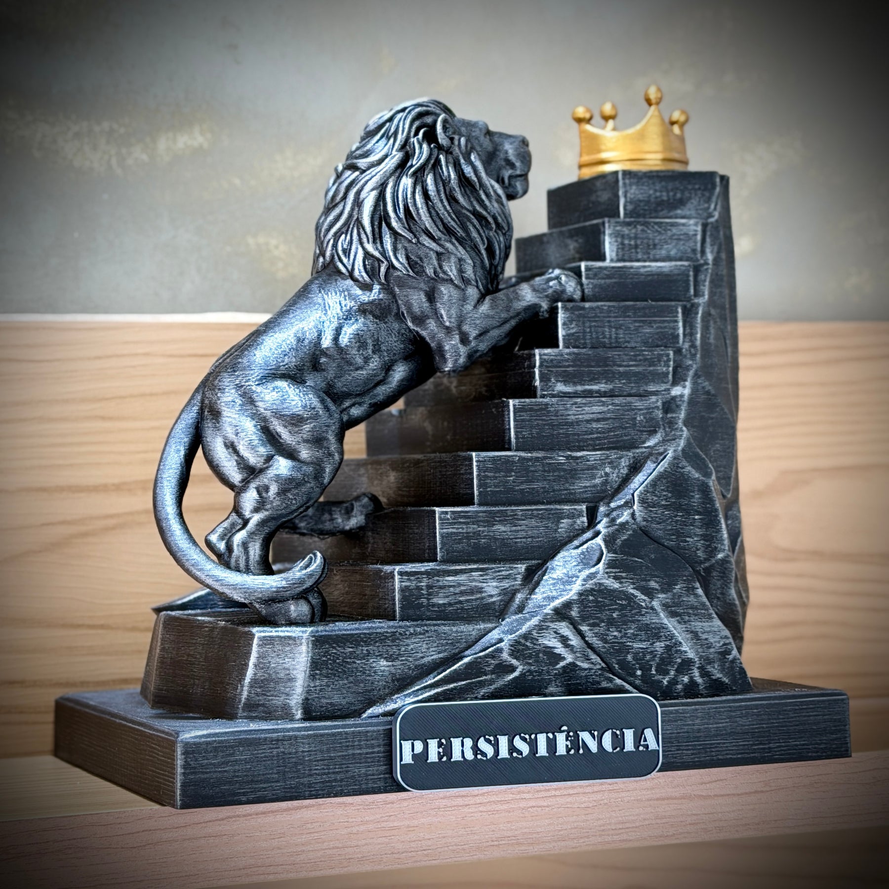 The Persistence Lion 2  – ( Figure Leão da Persistência nova versão robusta) Premium Decorativo  de Luxo pintado a mão, Pronta entrega ORIGINAL
