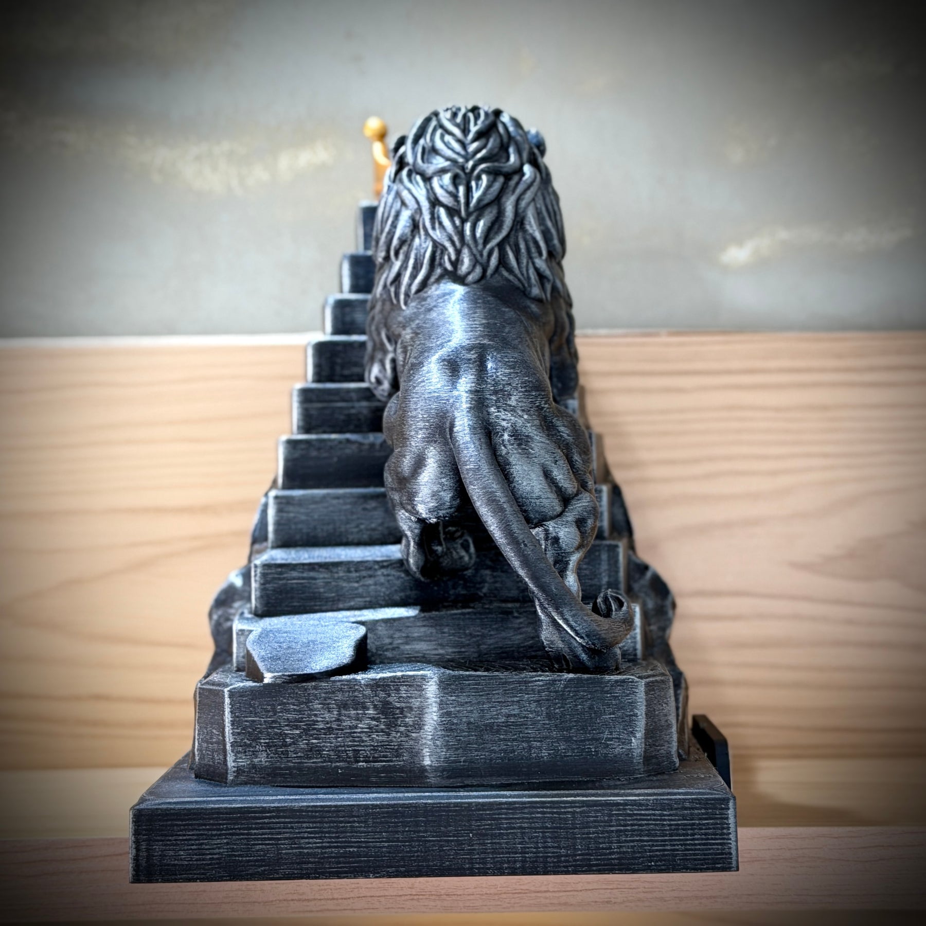 The Persistence Lion 2  – ( Figure Leão da Persistência nova versão robusta) Premium Decorativo  de Luxo pintado a mão, Pronta entrega ORIGINAL