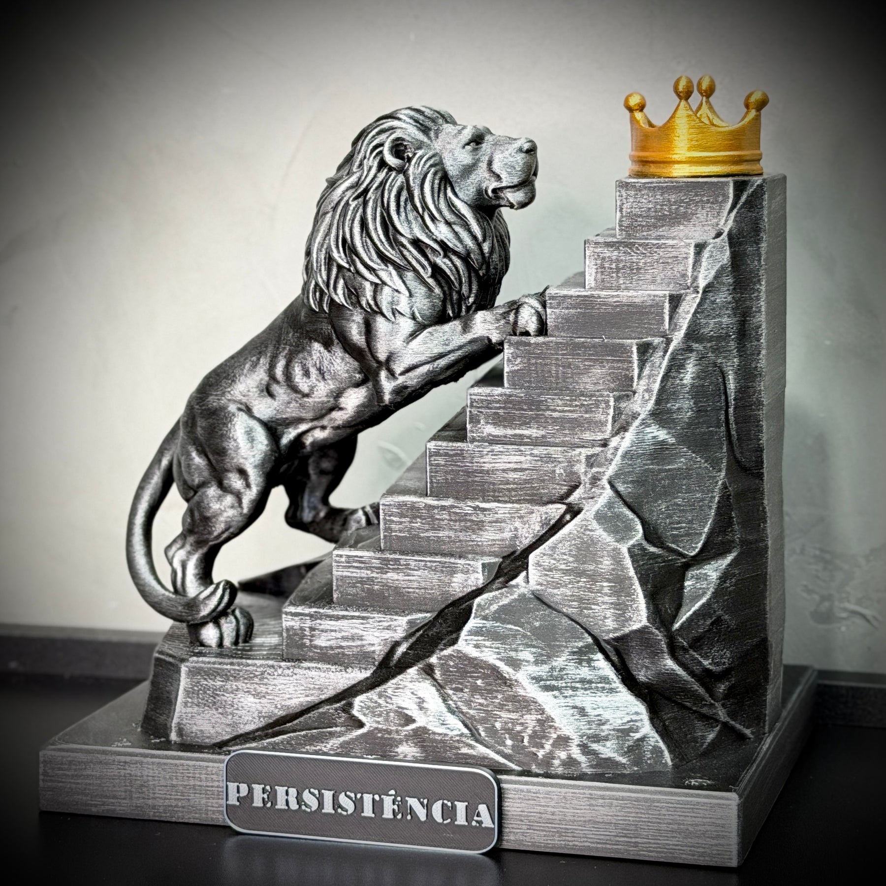 The Persistence Lion 2  – ( Figure Leão da Persistência nova versão robusta) Premium Decorativo  de Luxo pintado a mão, Pronta entrega ORIGINAL