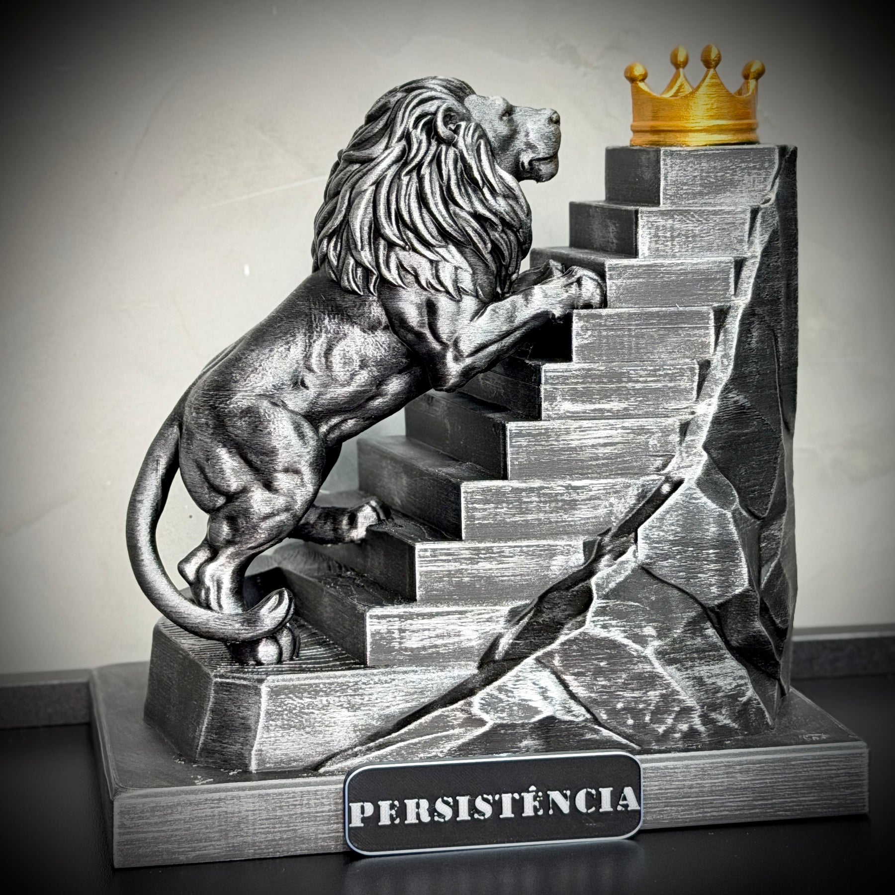 The Persistence Lion 2  – ( Figure Leão da Persistência nova versão robusta) Premium Decorativo  de Luxo pintado a mão, Pronta entrega ORIGINAL