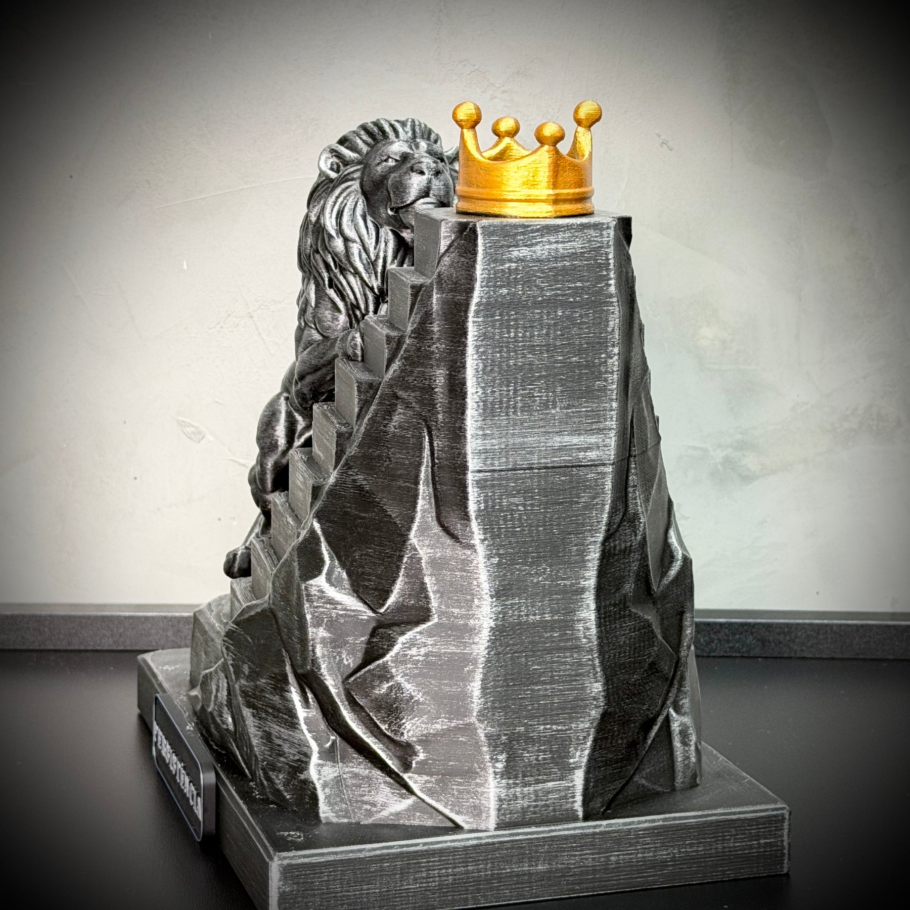 The Persistence Lion 2  – ( Figure Leão da Persistência nova versão robusta) Premium Decorativo  de Luxo pintado a mão, Pronta entrega ORIGINAL