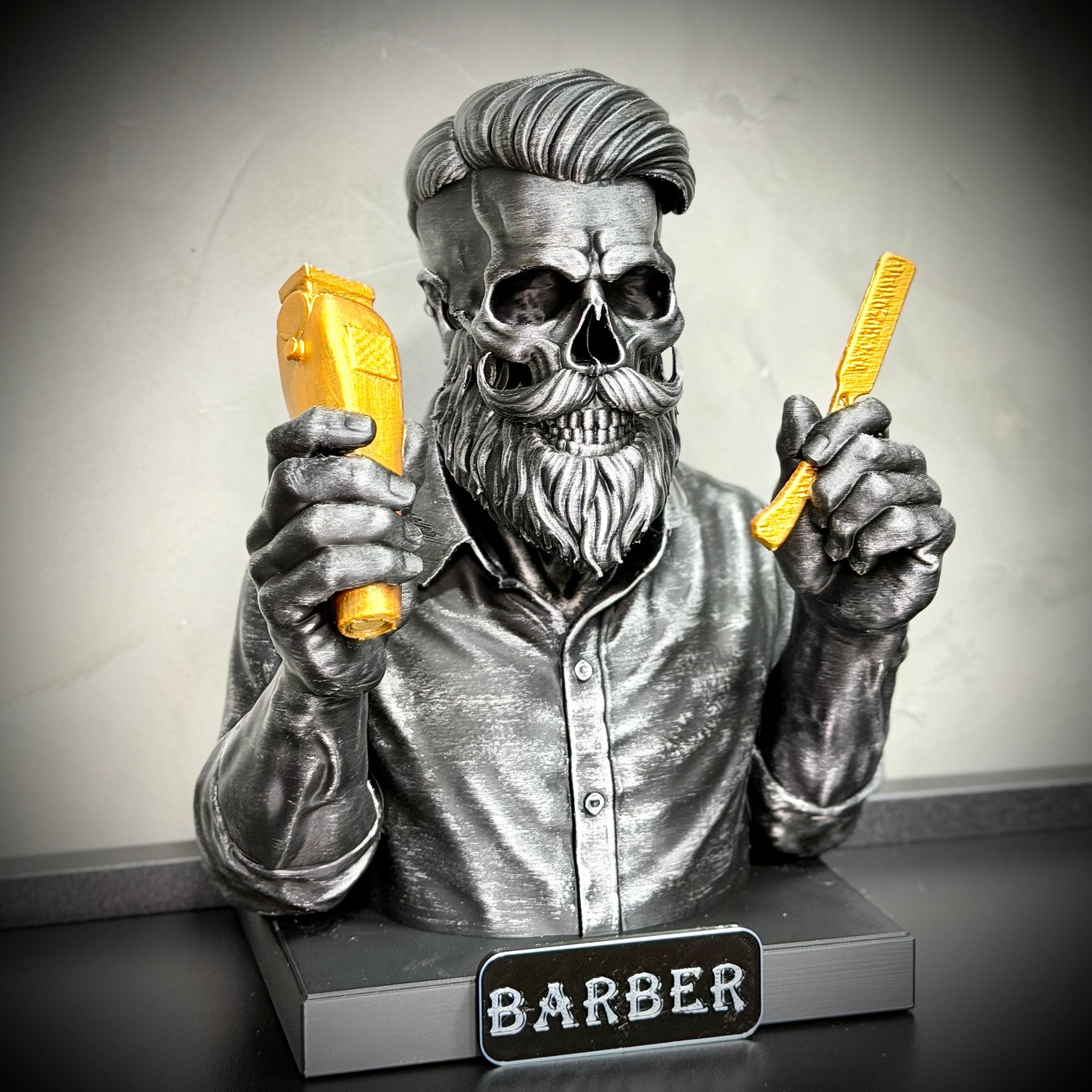 The Barber Skull– ( Figure Barbeiro Caveira) Premium Decorativo  de Luxo pintado a mão, Pronta entrega + Personalização Grátis ORIGINAL
