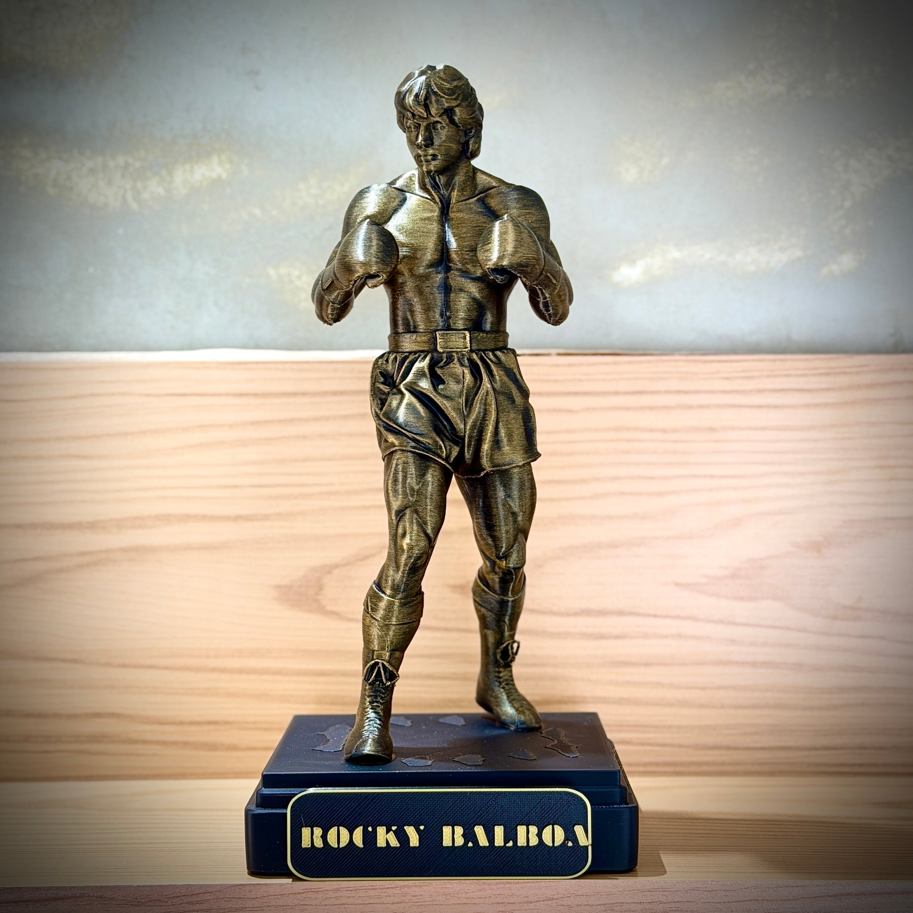 The Champion Rocky – ( Figure Rocky Balboa ) Premium Decorativo  de Luxo pintado a mão, Pronta entrega ORIGINAL.