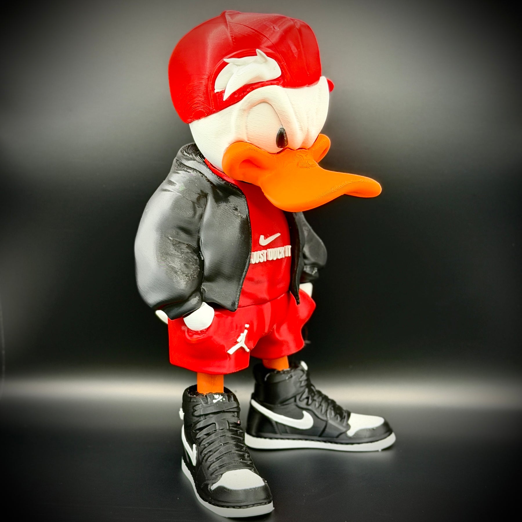 O Pato Donald Streetwise  – ( Figure decorativa estilo Cartoon) Premium de Luxo a mão, Pronta entrega
