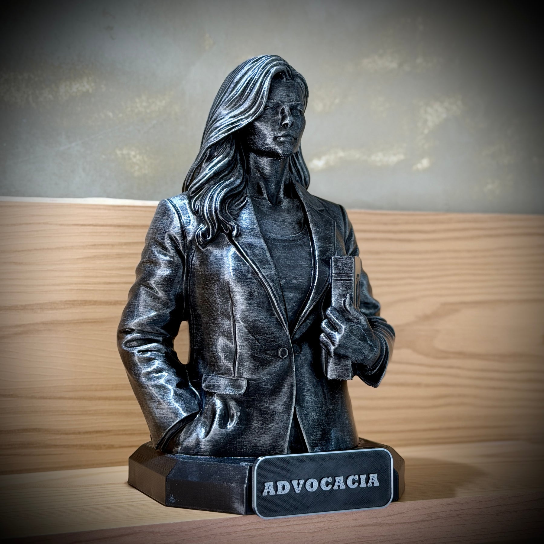 The Lawyer Legacy ( Figure decorativa Profissoes: Advogado (a)  Premium Decorativo  de Luxo pintado a mão, Pronta entrega ORIGINAL.