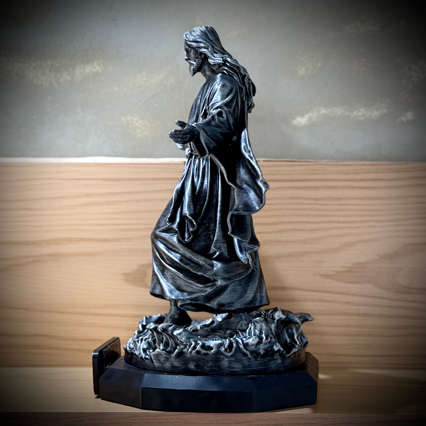 Jesus Walk on Water– ( Figure de luxo Jesus andando nas águas) Premium Decorativo  de Luxo pintado a mão, Pronta entrega ORIGINAL.