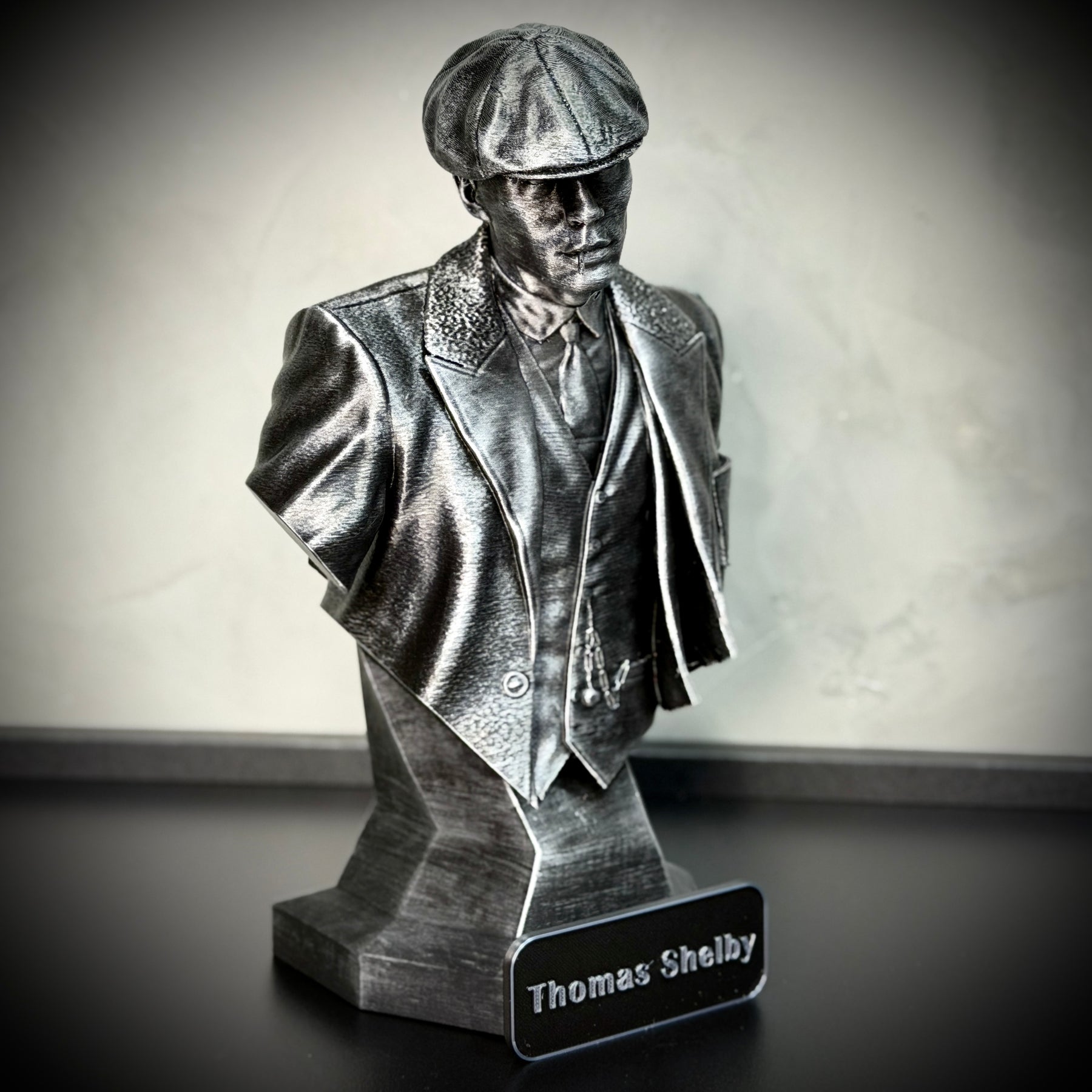 The Shelby Legacy – ( Busto Thomas Shelby ) Premium Decorativo  de Luxo pintado a mão, Pronta entrega ORIGINAL.
