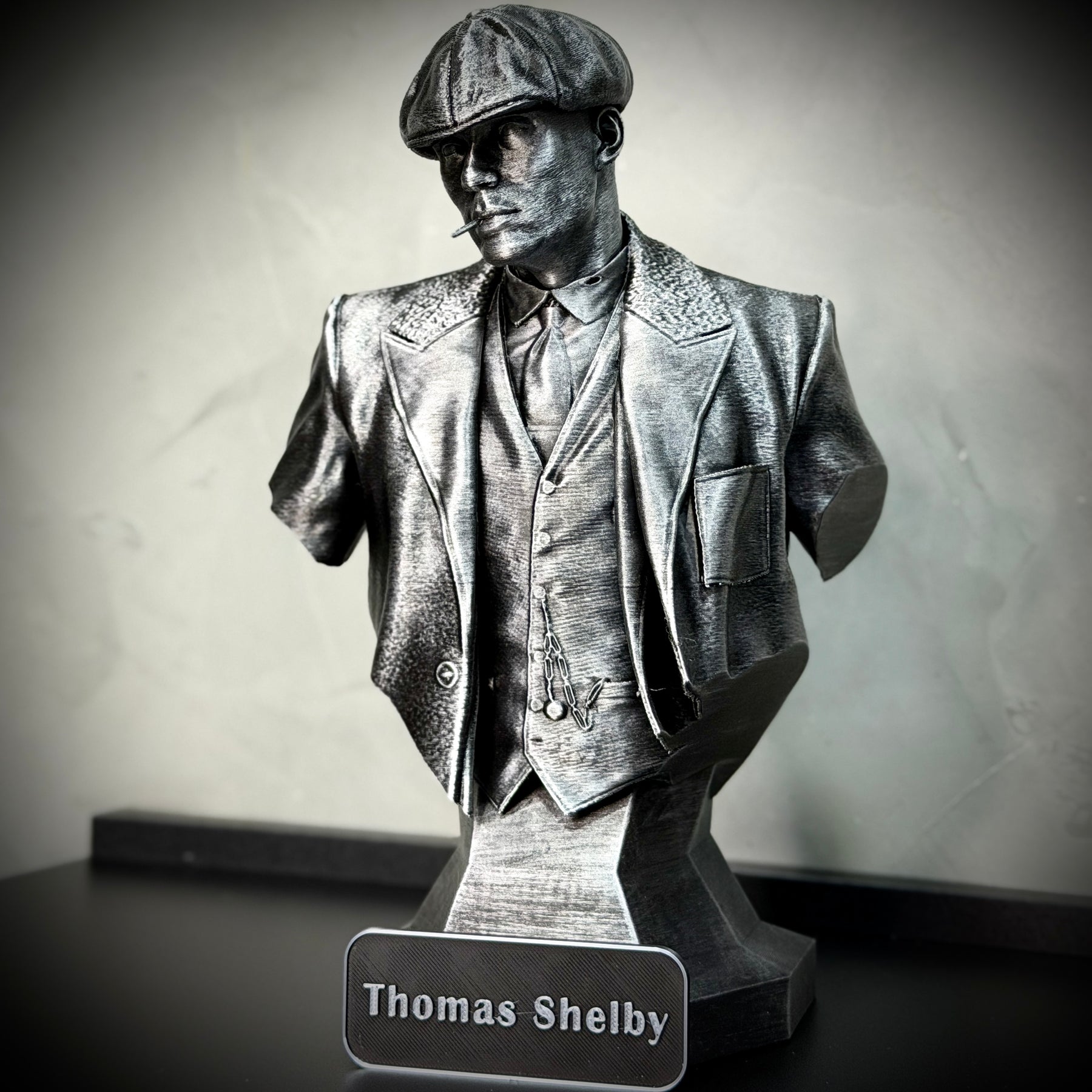 The Shelby Legacy – ( Busto Thomas Shelby ) Premium Decorativo  de Luxo pintado a mão, Pronta entrega ORIGINAL.