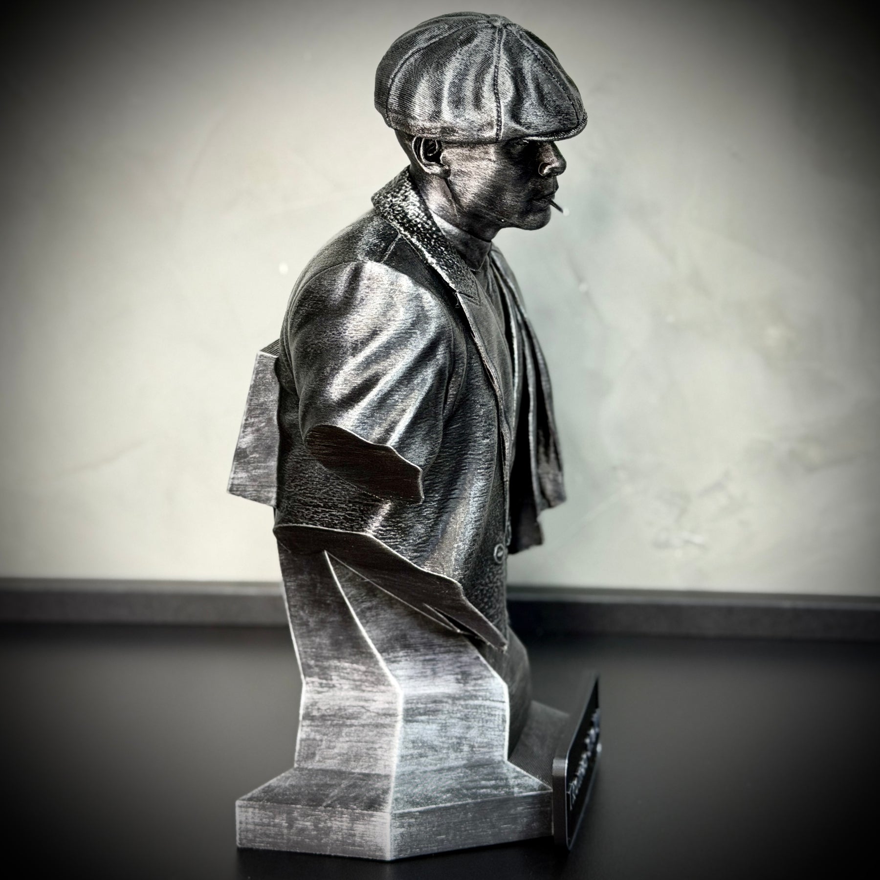 The Shelby Legacy – ( Busto Thomas Shelby ) Premium Decorativo  de Luxo pintado a mão, Pronta entrega ORIGINAL.