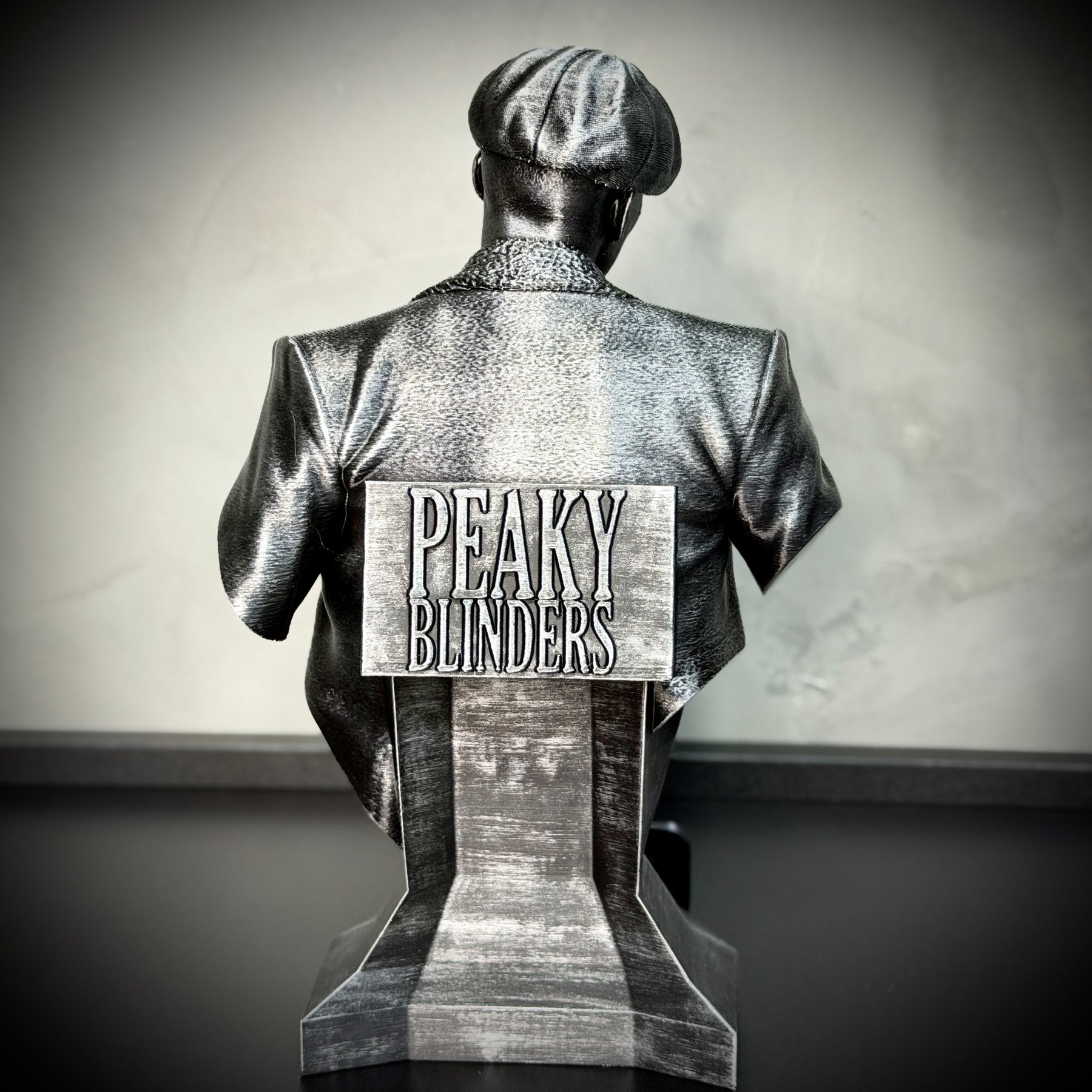 The Shelby Legacy – ( Busto Thomas Shelby ) Premium Decorativo  de Luxo pintado a mão, Pronta entrega ORIGINAL.