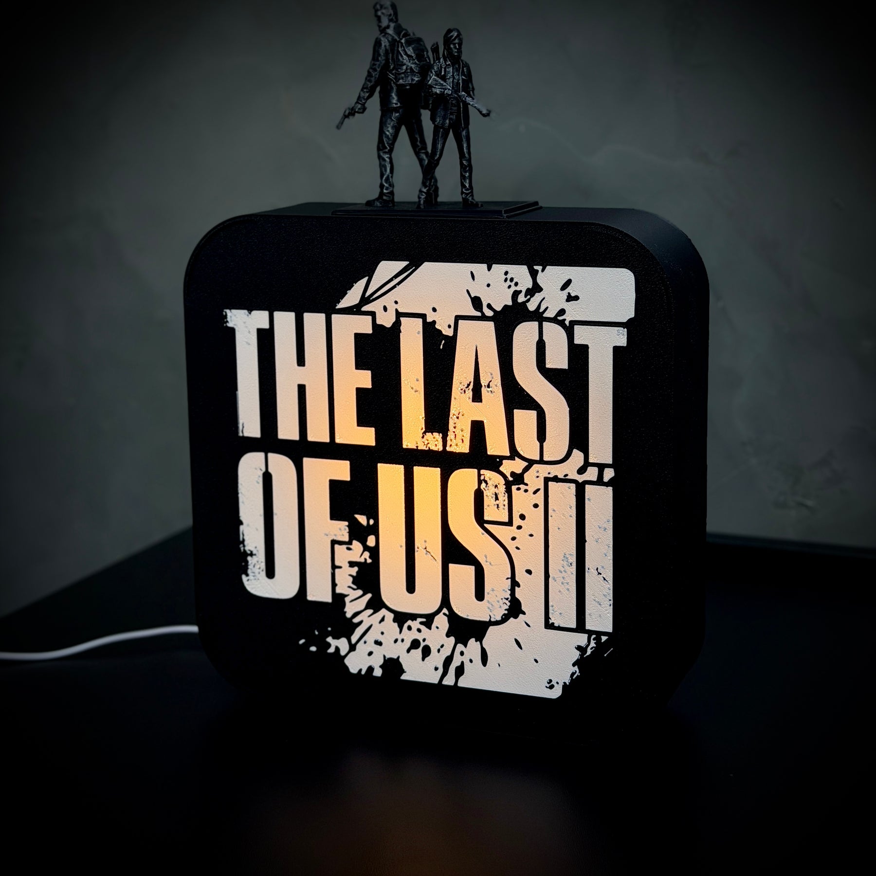 The Last Light (Luminária Action Figure LED The Last of Us ) Premium de Luxo a mão, Pronta entrega