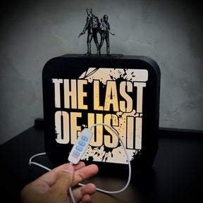 The Last Light (Luminária Action Figure LED The Last of Us ) Premium de Luxo a mão, Pronta entrega