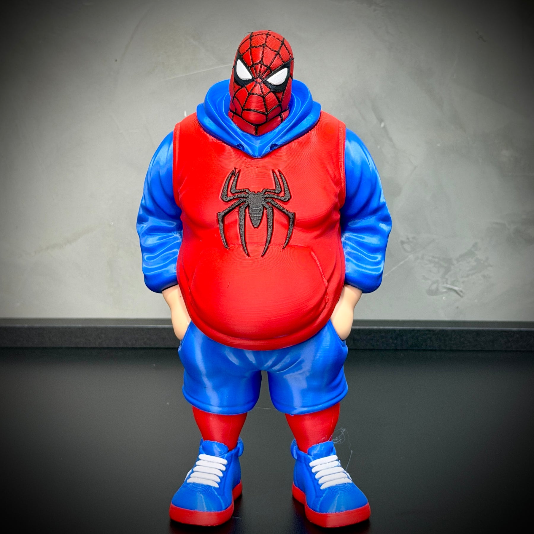 The Fat Spiderman Streetwise– ( Figure decorativa Homem Aranha Gordinho ) Premium de Luxo a mão, Pronta entrega