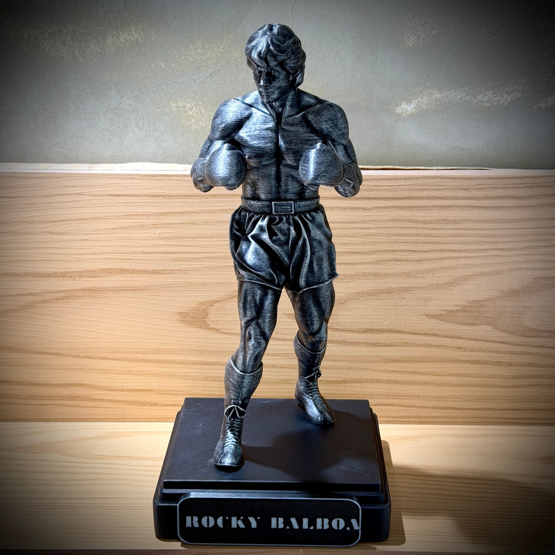 The Champion Rocky – ( Figure Rocky Balboa ) Premium Decorativo  de Luxo pintado a mão, Pronta entrega ORIGINAL.