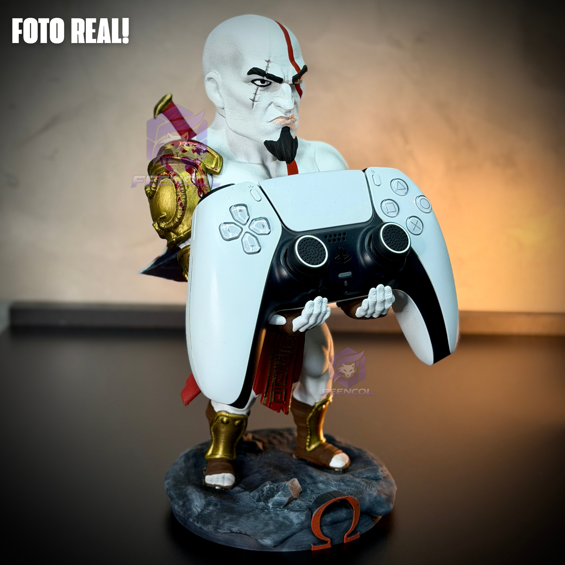 Suporte SUPER Premium Para Controle de Playstation e Xbox Kratos Jovem de luxo  pintado a mão Pronta Entrega com chaveiro de brinde